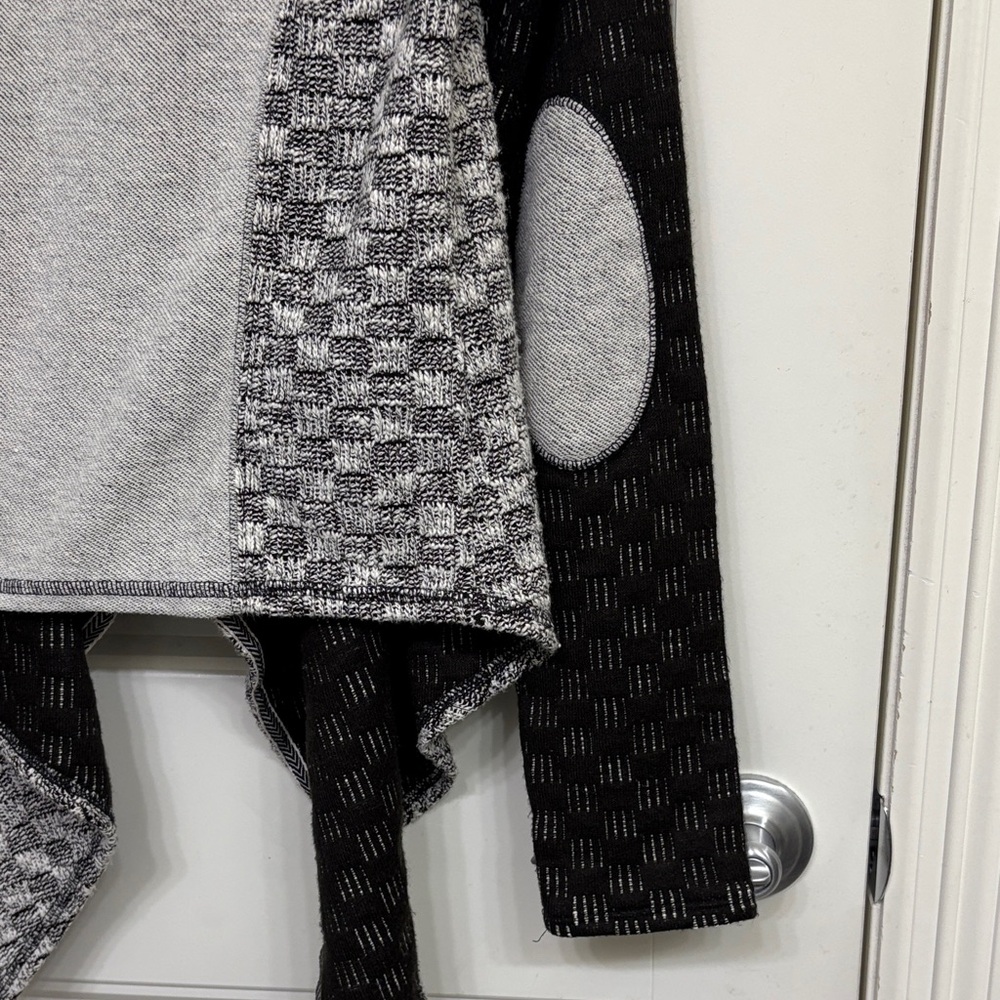 Anthropologie Saturday Sunday Black and Gray Patterned Open Front Cardigan - Picture 13 of 13